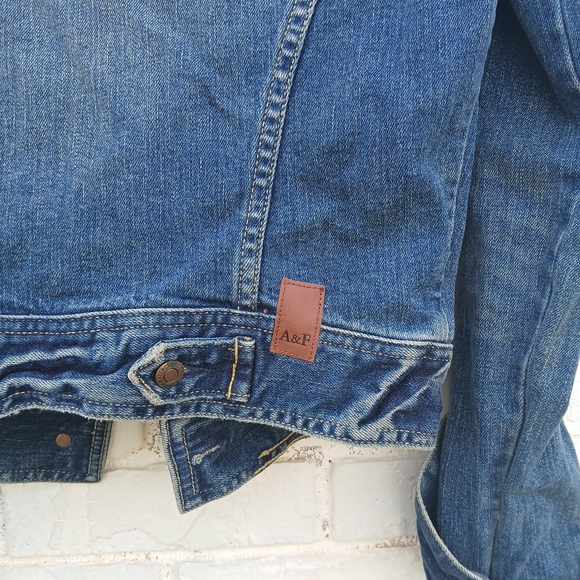 Abercrombie & Fitch Denim Jacket Trucker - Picture 5 of 6